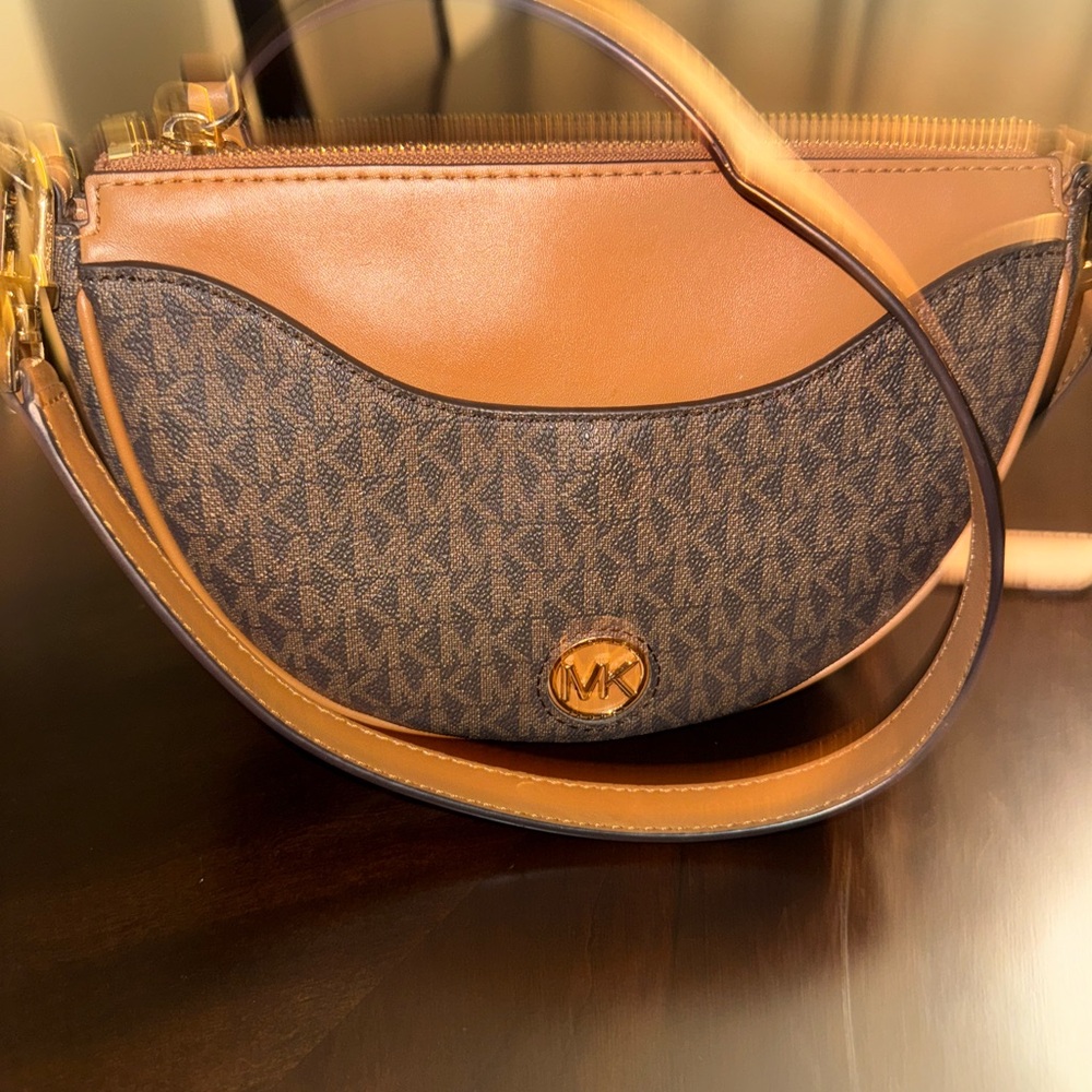 Michael Kors Crossbody and shoulder bag